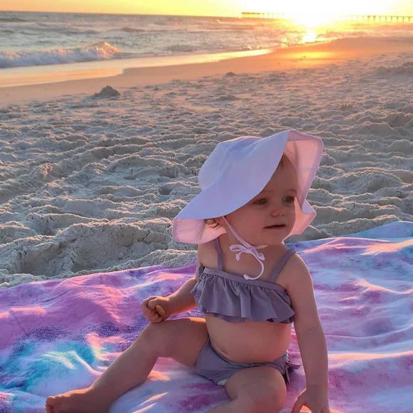 Meet your Posher, Laura - Picture 1 of 1